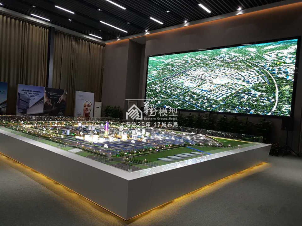 建筑模型只是机械的仿制品吗？