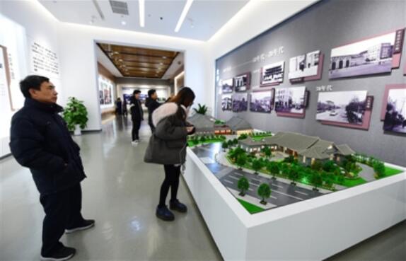 沙盘模型展示技术升级，到规划馆看成都“未来画卷”